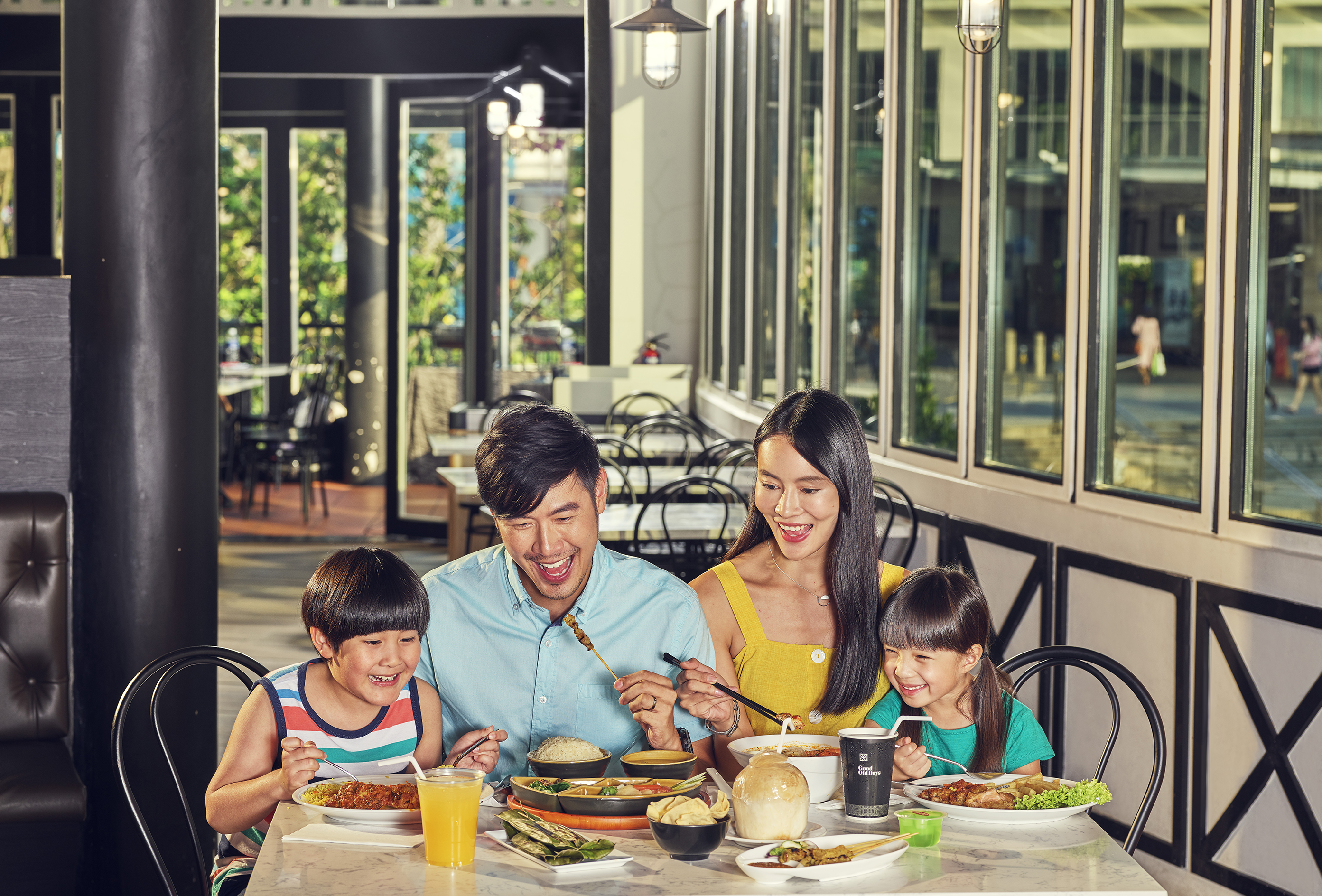 ローカルビュッフェのご夕食